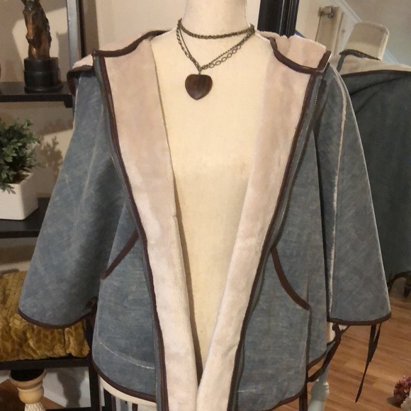 ANTHROPOLOGIE HEI HEI Gray Leather Hooded Reversible Pocket Poncho Top XS/S - Picture 12 of 16